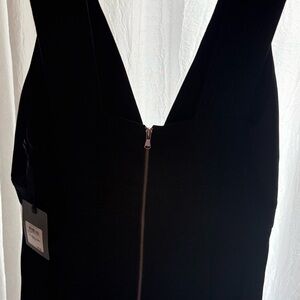NWT Trouvé black crepe seamed detail v neck tank